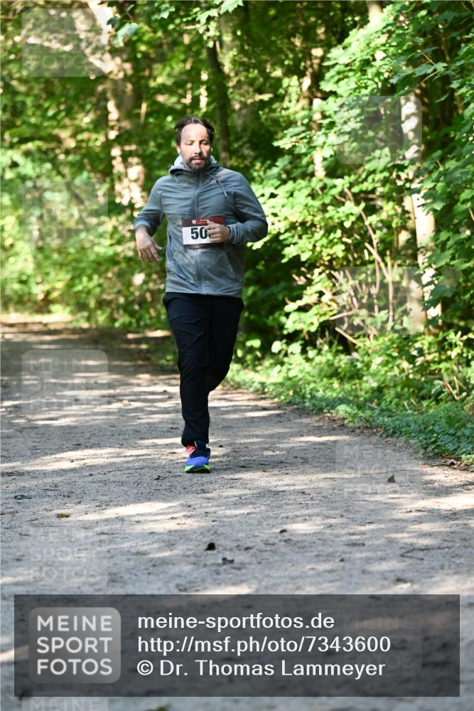 06.10.2024 - Bramfelder Halbmarathon 2024 Dr. Thomas Lammeyer http://msf.ph/oto/7343600 06.10.2024 10:57:40 Laufen 50 meine-sportfotos.de