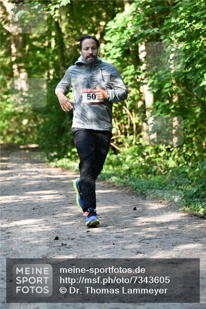 06.10.2024 - Bramfelder Halbmarathon 2024 Dr. Thomas Lammeyer http://msf.ph/oto/7343605 06.10.2024 10:57:41 Laufen 50 meine-sportfotos.de