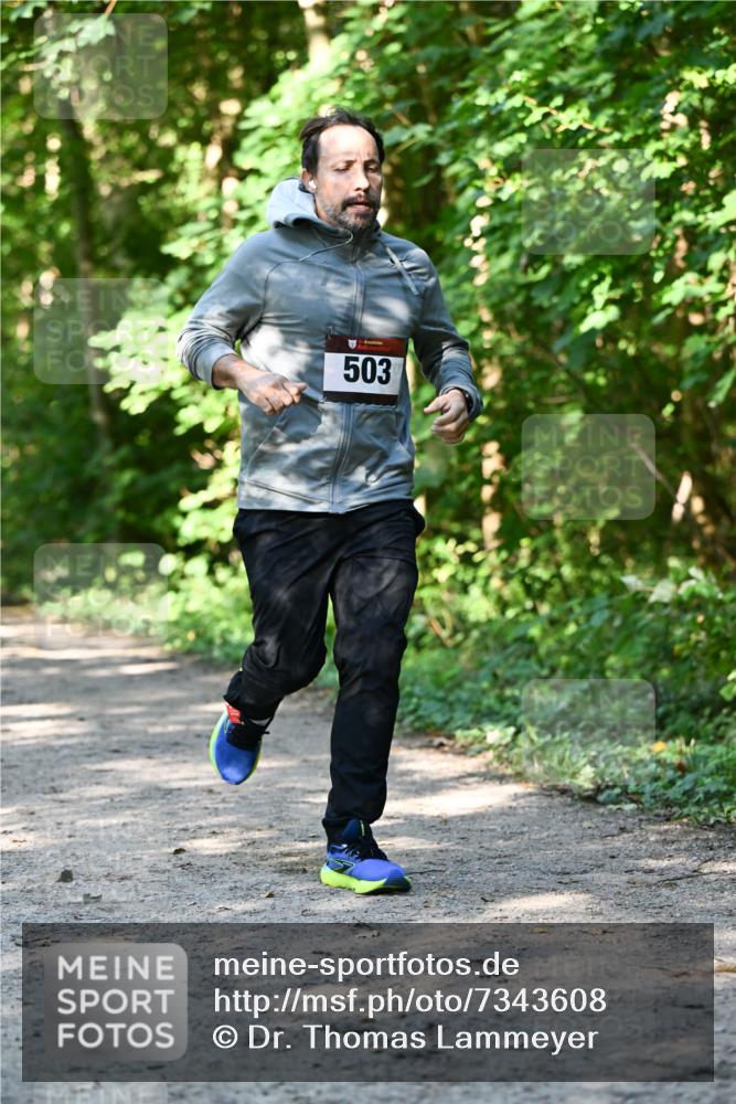 06.10.2024 - Bramfelder Halbmarathon 2024 Dr. Thomas Lammeyer http://msf.ph/oto/7343608 06.10.2024 10:57:41 Laufen 503 meine-sportfotos.de