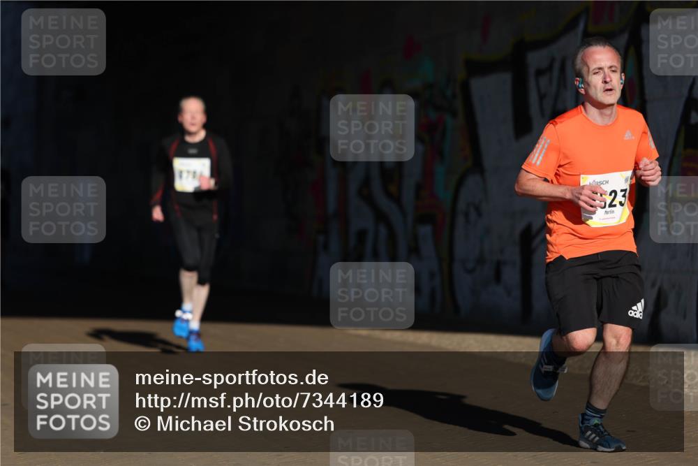 06.10.2024 - 19. swb-Marathon Bremen Michael Strokosch http://msf.ph/oto/7344189 06.10.2024 10:11:48 Laufen 3796, 23 meine-sportfotos.de