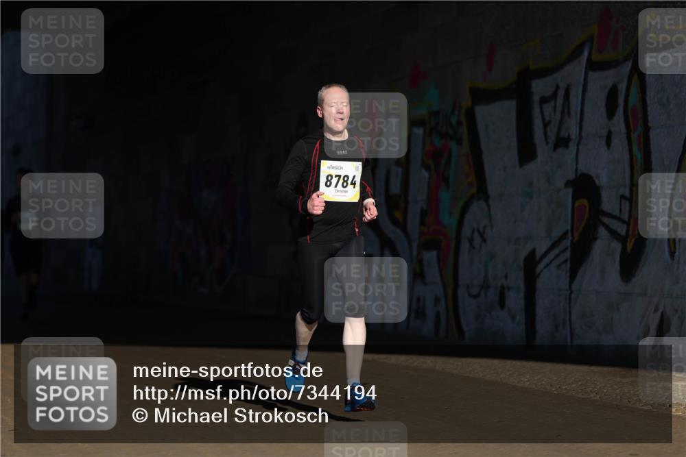 06.10.2024 - 19. swb-Marathon Bremen Michael Strokosch http://msf.ph/oto/7344194 06.10.2024 10:11:49 Laufen 8784 meine-sportfotos.de