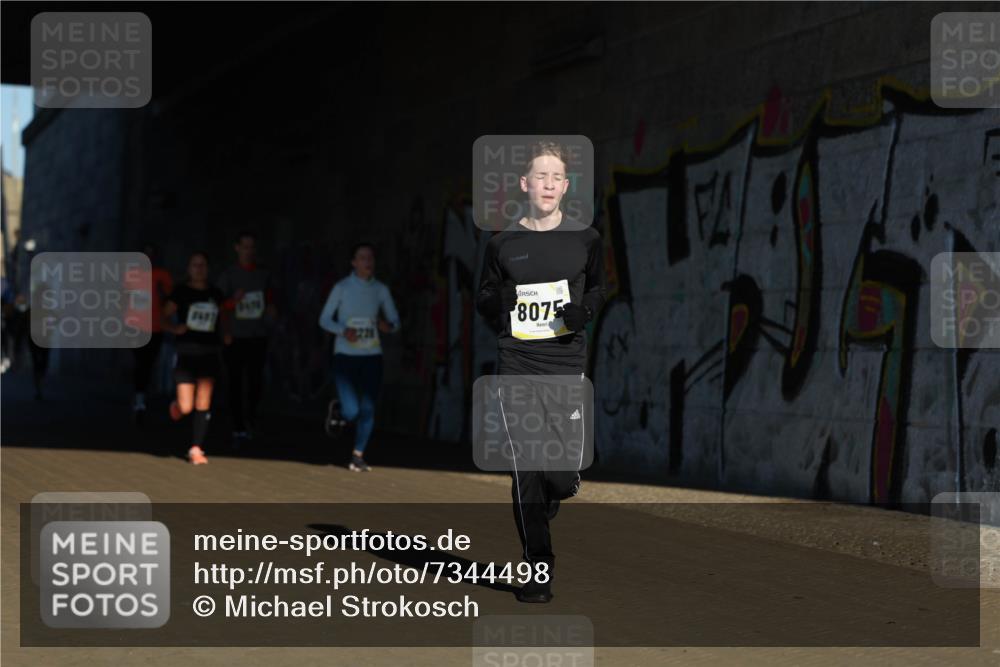 06.10.2024 - 19. swb-Marathon Bremen Michael Strokosch http://msf.ph/oto/7344498 06.10.2024 10:13:11 Laufen 8483, 1221, 8075 meine-sportfotos.de