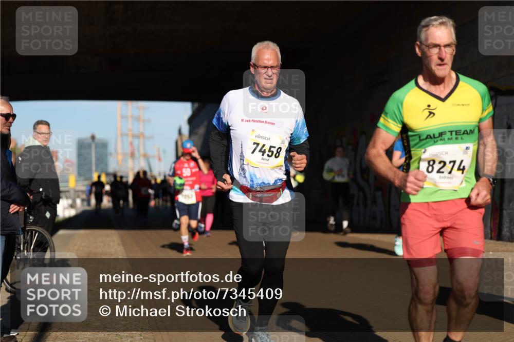 06.10.2024 - 19. swb-Marathon Bremen Michael Strokosch http://msf.ph/oto/7345409 06.10.2024 10:17:07 Laufen 7852, 18, 23, 7458, 8274 meine-sportfotos.de