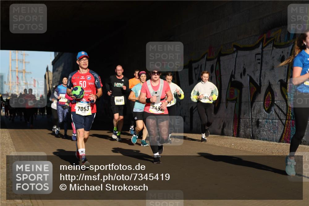 06.10.2024 - 19. swb-Marathon Bremen Michael Strokosch http://msf.ph/oto/7345419 06.10.2024 10:17:09 Laufen 50, 545, 7053, 9081, 24, 161 meine-sportfotos.de
