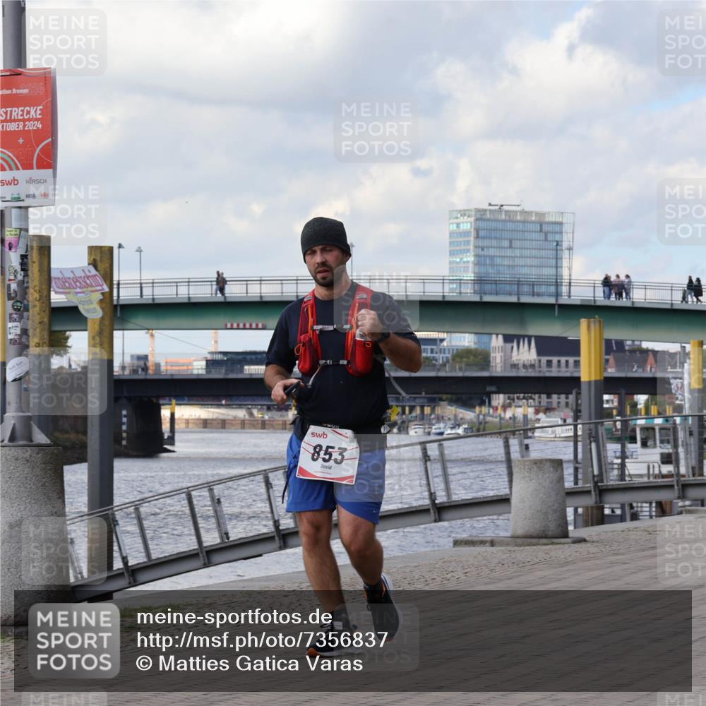 06.10.2024 - 19. swb-Marathon Bremen Matties Gatica Varas http://msf.ph/oto/7356837 06.10.2024 14:11:44 Laufen 24, 2024, 853 meine-sportfotos.de