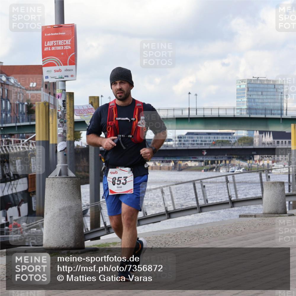 06.10.2024 - 19. swb-Marathon Bremen Matties Gatica Varas http://msf.ph/oto/7356872 06.10.2024 14:11:45 Laufen 4, 6, 2024, 853 meine-sportfotos.de