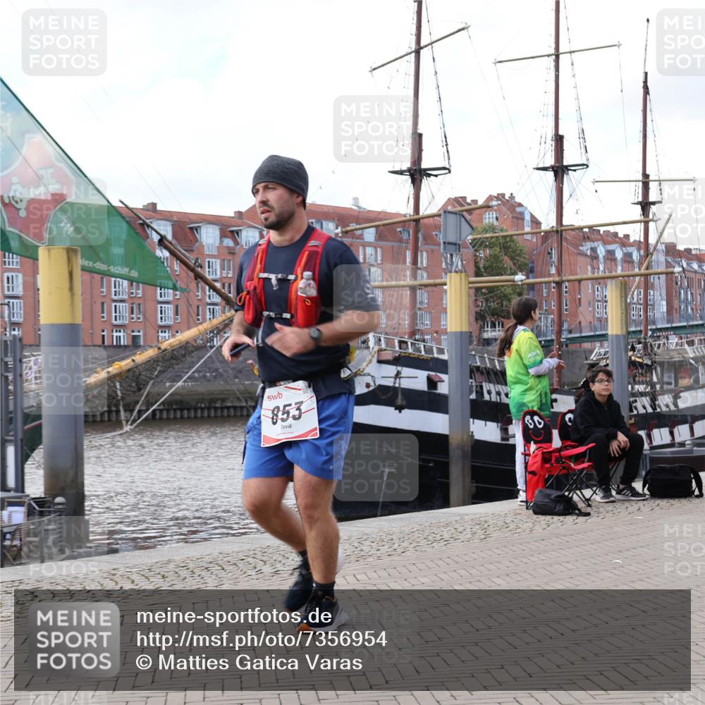 06.10.2024 - 19. swb-Marathon Bremen Matties Gatica Varas http://msf.ph/oto/7356954 06.10.2024 14:11:48 Laufen 853, 60 meine-sportfotos.de