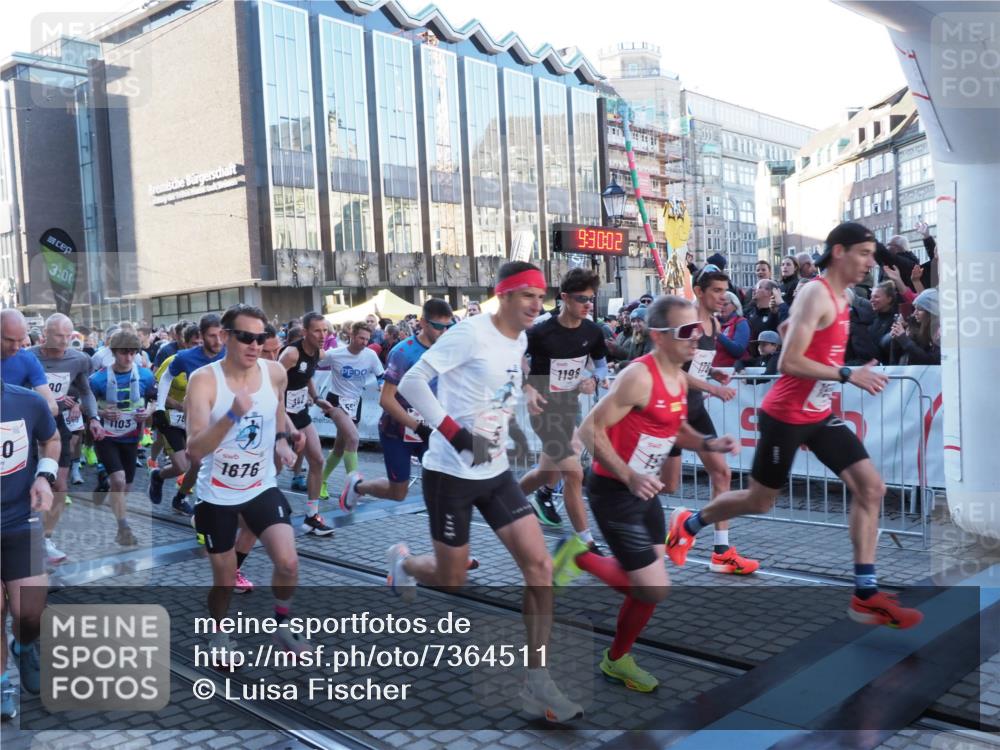 06.10.2024 - 19. swb-Marathon Bremen Luisa Fischer http://msf.ph/oto/7364511 06.10.2024 09:30:02 Allgemein zum Event 3, 00, 90, 0, 518, 78, 1103, 1676, 342, 55, 9, 30, 02, 1198 meine-sportfotos.de