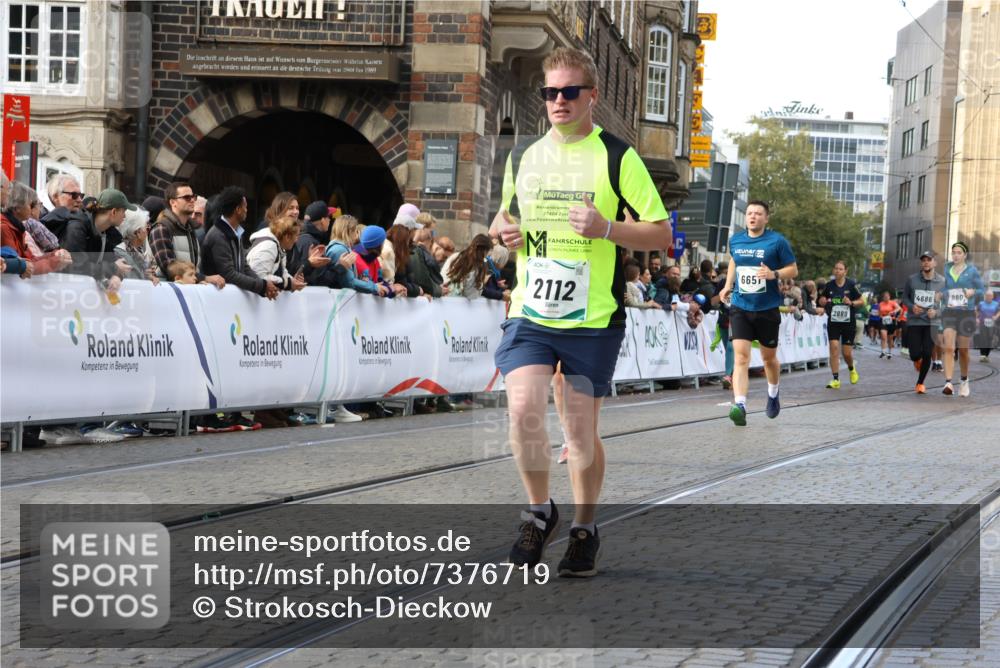 06.10.2024 - 19. swb-Marathon Bremen Strokosch-Dieckow http://msf.ph/oto/7376719 06.10.2024 14:06:42 Ziel 960, 1052, 2112, 2345, 2730, 2889, 3595, 3619, 4152, 4686, 4909, 5237, 6651 meine-sportfotos.de