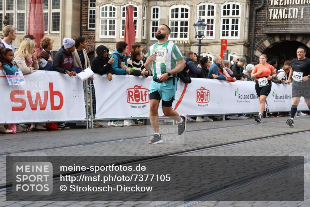 06.10.2024 - 19. swb-Marathon Bremen Strokosch-Dieckow http://msf.ph/oto/7377105 06.10.2024 14:07:00 Ziel 1052, 2193, 2647, 2689, 3055, 3061, 3405, 3619, 3784, 4714, 4776, 5164, 5279, 5385, 5444, 5952, 6144, 6229, 6372, 6532, 6750 meine-sportfotos.de