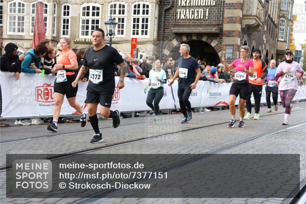 06.10.2024 - 19. swb-Marathon Bremen Strokosch-Dieckow http://msf.ph/oto/7377151 06.10.2024 14:07:02 Ziel 325, 1052, 2193, 2250, 2647, 2689, 3055, 3061, 3405, 3784, 4714, 4776, 5164, 5279, 5385, 5444, 5952, 6144, 6229, 6372, 6532, 6750 meine-sportfotos.de