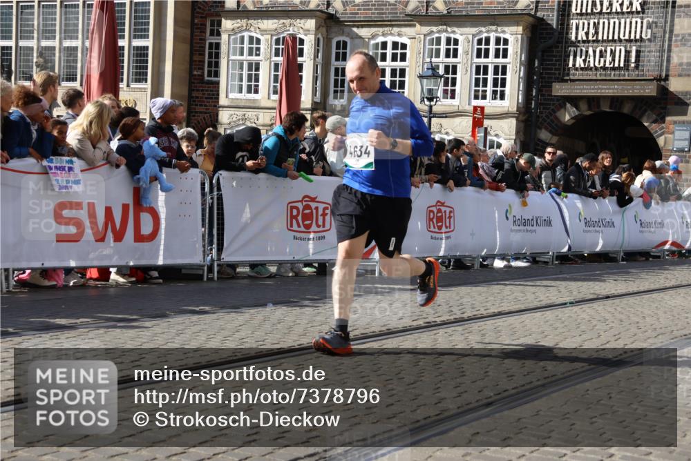 06.10.2024 - 19. swb-Marathon Bremen Strokosch-Dieckow http://msf.ph/oto/7378796 06.10.2024 14:08:40 Ziel 267, 2153, 2870, 3227, 3480, 4560, 4634, 5266, 5422, 5517, 6023 meine-sportfotos.de