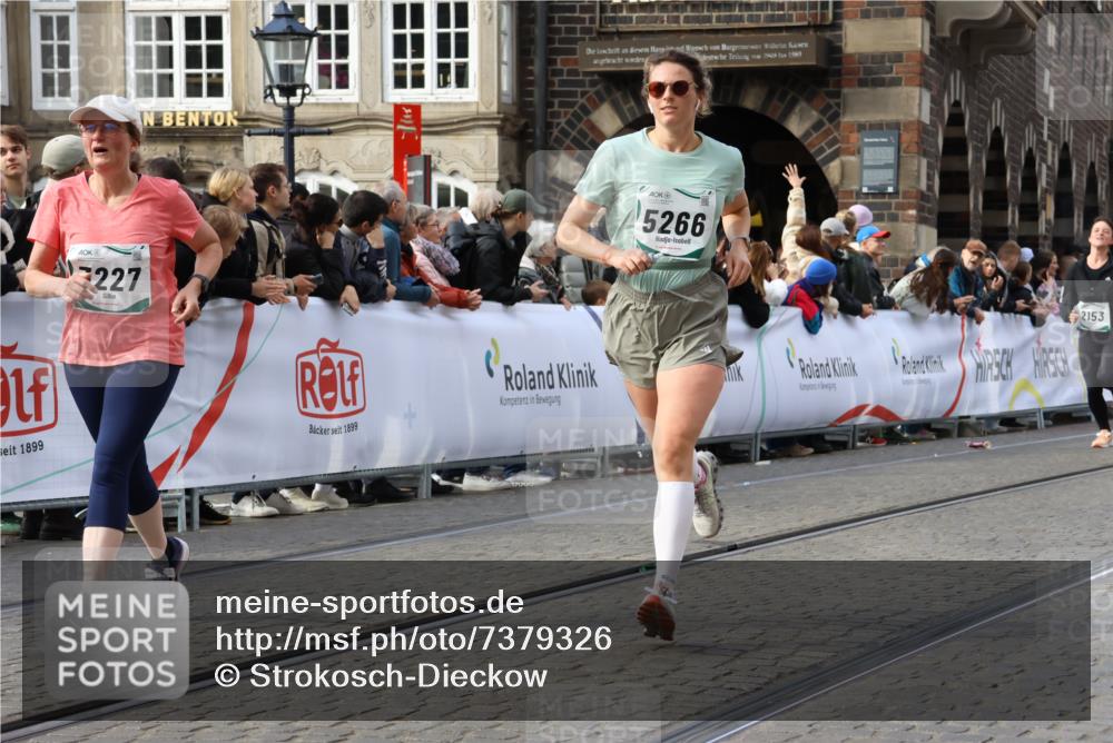 06.10.2024 - 19. swb-Marathon Bremen Strokosch-Dieckow http://msf.ph/oto/7379326 06.10.2024 14:08:53 Ziel 2153, 2320, 3227, 3323, 3480, 3842, 4560, 5149, 5266, 5422, 5517 meine-sportfotos.de