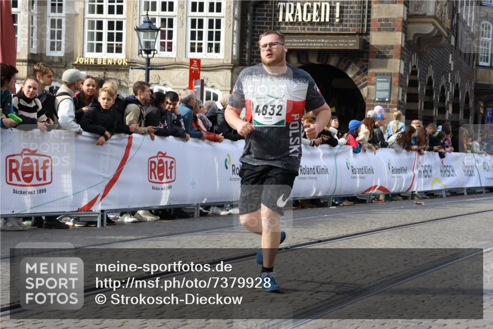 06.10.2024 - 19. swb-Marathon Bremen Strokosch-Dieckow http://msf.ph/oto/7379928 06.10.2024 14:09:14 Ziel 502, 2651, 2932, 3323, 3768, 4345, 4832, 5519, 6539, 6753, 6922 meine-sportfotos.de