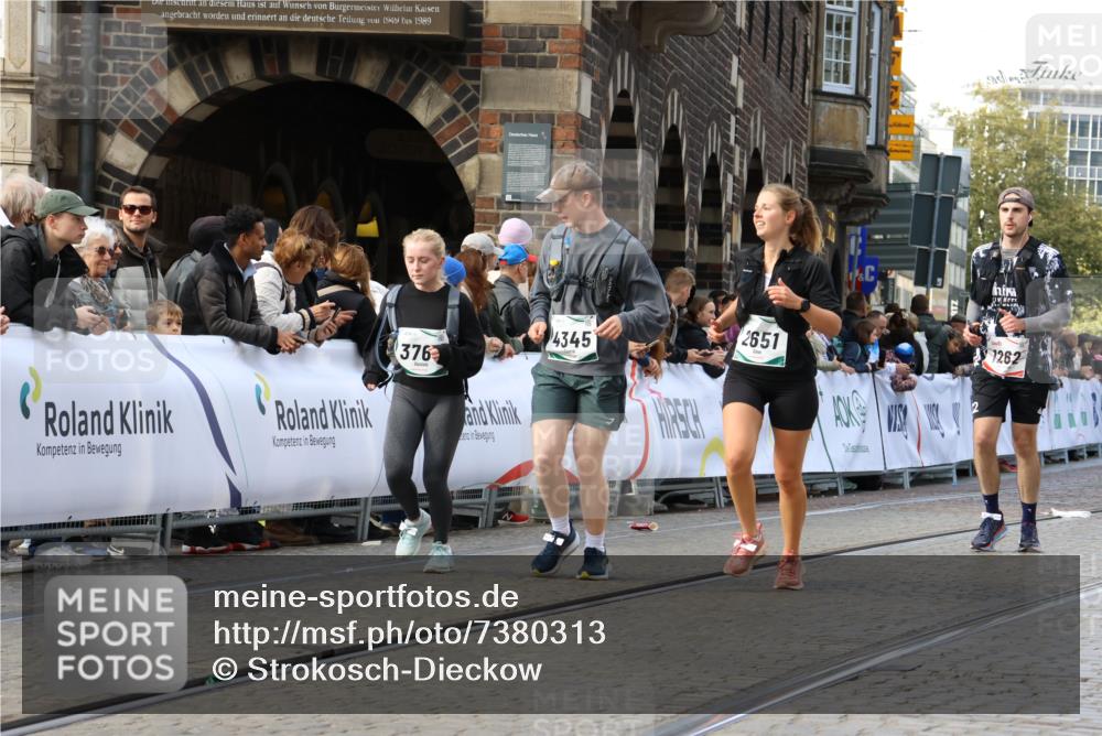 06.10.2024 - 19. swb-Marathon Bremen Strokosch-Dieckow http://msf.ph/oto/7380313 06.10.2024 14:09:27 Ziel 1262, 2218, 2651, 2932, 3717, 3768, 3848, 3915, 3986, 4345, 4511, 4992, 5236, 6753 meine-sportfotos.de