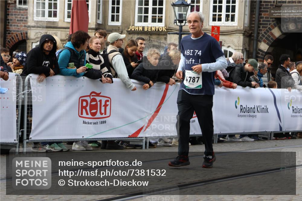 06.10.2024 - 19. swb-Marathon Bremen Strokosch-Dieckow http://msf.ph/oto/7381532 06.10.2024 14:10:01 Ziel 2126, 4487, 4787, 4797, 4798, 5011, 6120 meine-sportfotos.de