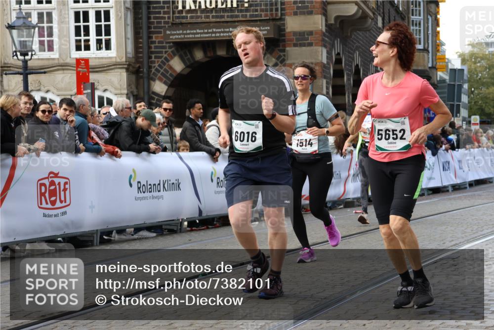 06.10.2024 - 19. swb-Marathon Bremen Strokosch-Dieckow http://msf.ph/oto/7382101 06.10.2024 14:10:24 Ziel 284, 679, 907, 1514, 2211, 2798, 5200, 5652, 5936, 6015, 6016, 6134 meine-sportfotos.de