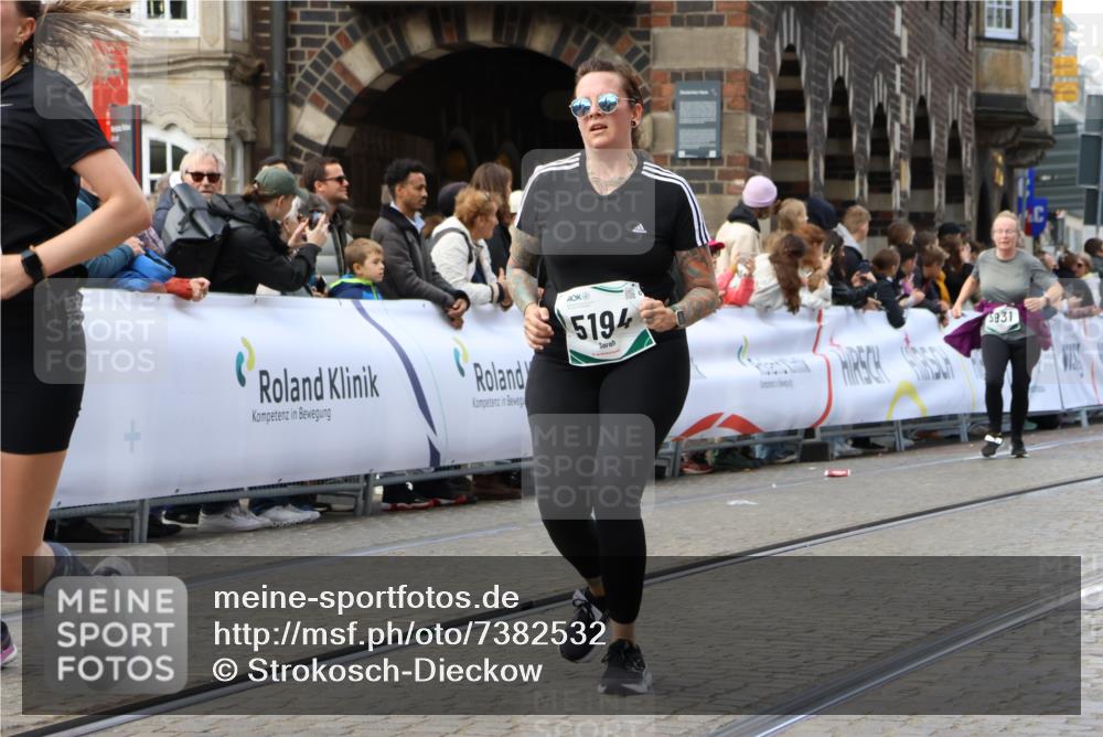06.10.2024 - 19. swb-Marathon Bremen Strokosch-Dieckow http://msf.ph/oto/7382532 06.10.2024 14:10:42 Ziel 455, 463, 845, 1458, 2211, 4323, 5102, 5194, 5931, 6614 meine-sportfotos.de