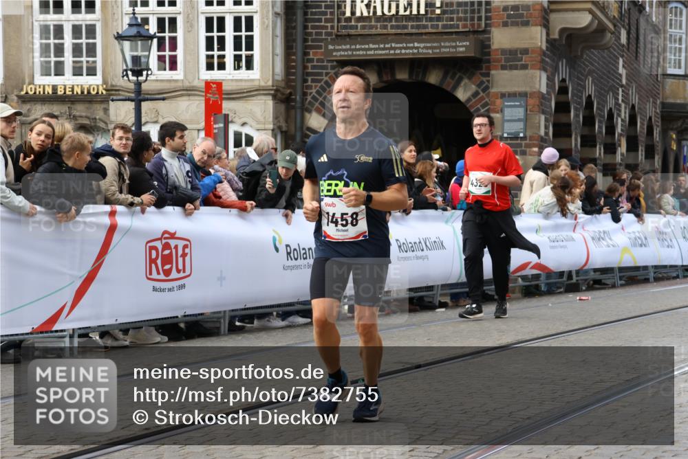 06.10.2024 - 19. swb-Marathon Bremen Strokosch-Dieckow http://msf.ph/oto/7382755 06.10.2024 14:10:53 Ziel 455, 463, 787, 845, 1458, 4139, 4323, 4537, 5711, 5931 meine-sportfotos.de