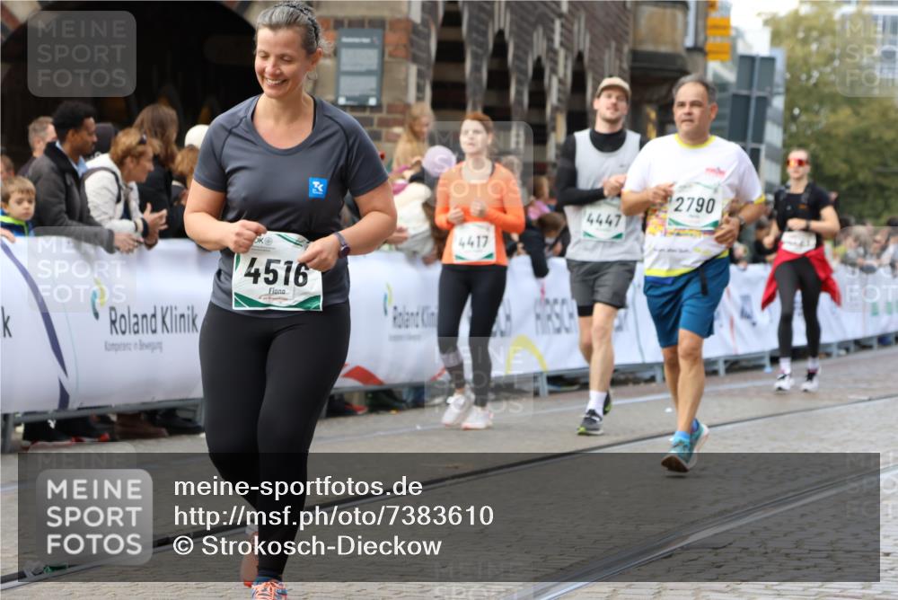 06.10.2024 - 19. swb-Marathon Bremen Strokosch-Dieckow http://msf.ph/oto/7383610 06.10.2024 14:11:21 Ziel 1461, 1473, 1481, 1672, 2790, 2905, 3176, 3177, 4417, 4447, 4450, 4516, 6356, 6624 meine-sportfotos.de