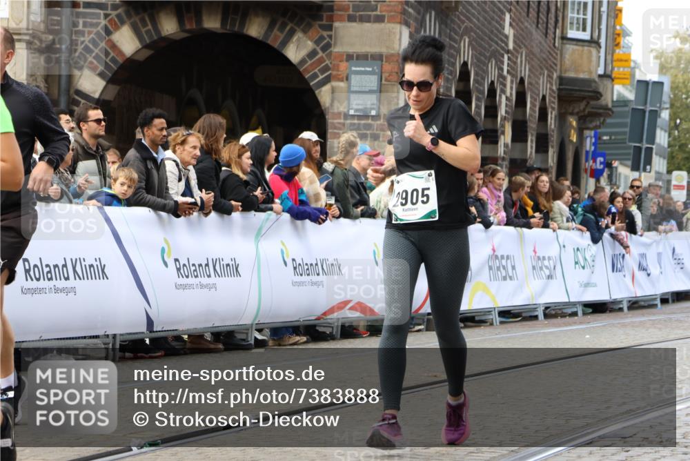 06.10.2024 - 19. swb-Marathon Bremen Strokosch-Dieckow http://msf.ph/oto/7383888 06.10.2024 14:11:36 Ziel 920, 2905, 2924, 3176, 3177, 4450, 5193, 5472 meine-sportfotos.de