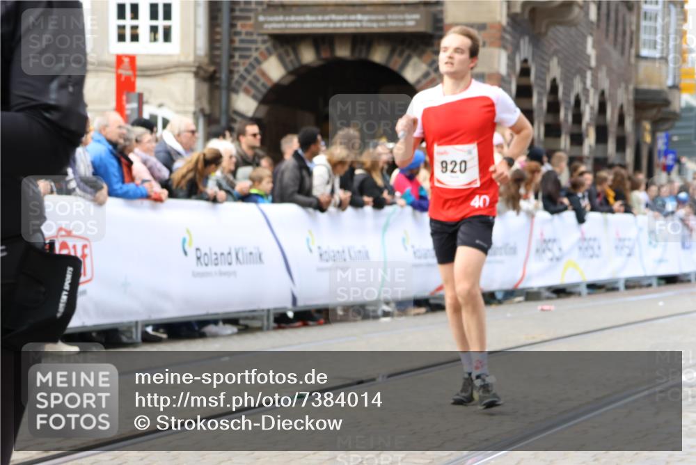 06.10.2024 - 19. swb-Marathon Bremen Strokosch-Dieckow http://msf.ph/oto/7384014 06.10.2024 14:11:40 Ziel 920, 2905, 2924, 3176, 3177, 4450, 5193, 5472, 6138 meine-sportfotos.de