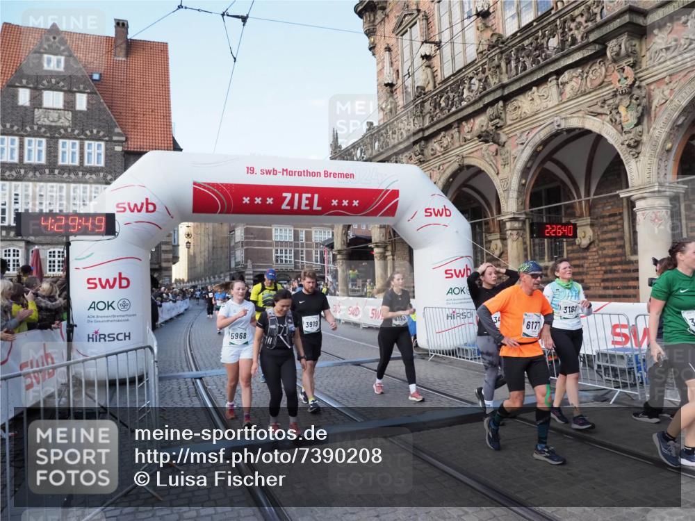 06.10.2024 - 19. swb-Marathon Bremen Luisa Fischer http://msf.ph/oto/7390208 06.10.2024 13:59:49 Ziel 116, 507, 1395, 3075, 3161, 3276, 3481, 3919, 4816, 5125, 5495, 5741, 5968, 6177, 6193 meine-sportfotos.de