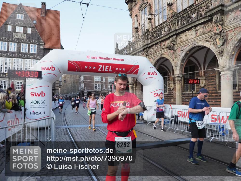 06.10.2024 - 19. swb-Marathon Bremen Luisa Fischer http://msf.ph/oto/7390970 06.10.2024 14:00:30 Ziel 1175, 1486, 2448, 2959, 3101, 3554, 3609, 3618, 3811, 3812, 5354, 6282, 6671 meine-sportfotos.de
