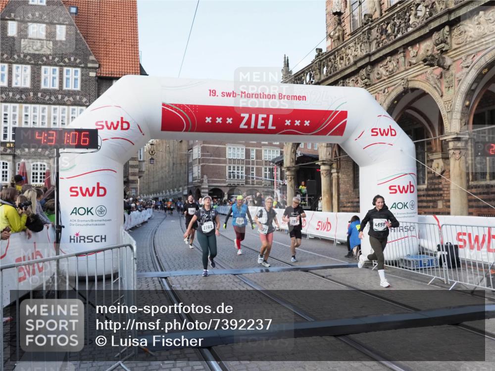 06.10.2024 - 19. swb-Marathon Bremen Luisa Fischer http://msf.ph/oto/7392237 06.10.2024 14:01:06 Ziel 719, 765, 2789, 3312, 4627, 4650, 5417 meine-sportfotos.de