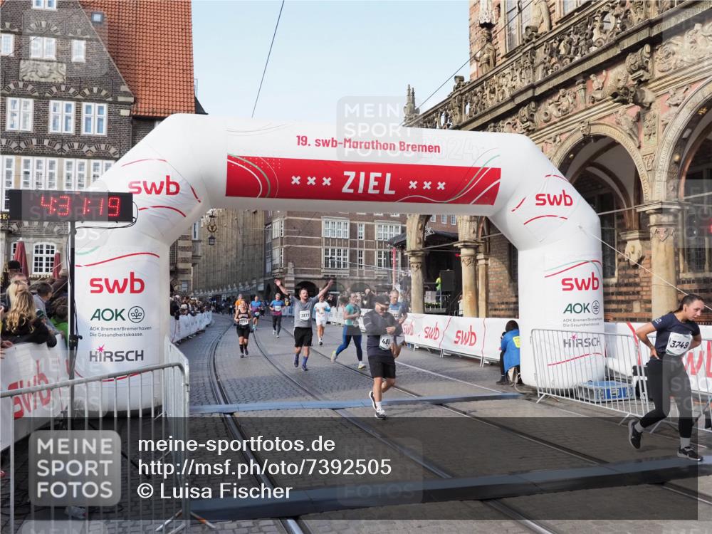 06.10.2024 - 19. swb-Marathon Bremen Luisa Fischer http://msf.ph/oto/7392505 06.10.2024 14:01:19 Ziel 832, 1166, 2047, 2760, 3094, 3695, 3749, 3877, 4060 meine-sportfotos.de