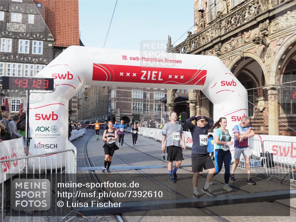 06.10.2024 - 19. swb-Marathon Bremen Luisa Fischer http://msf.ph/oto/7392610 06.10.2024 14:01:23 Ziel 832, 1166, 2056, 2760, 3094, 3310, 3877, 4060, 6156 meine-sportfotos.de