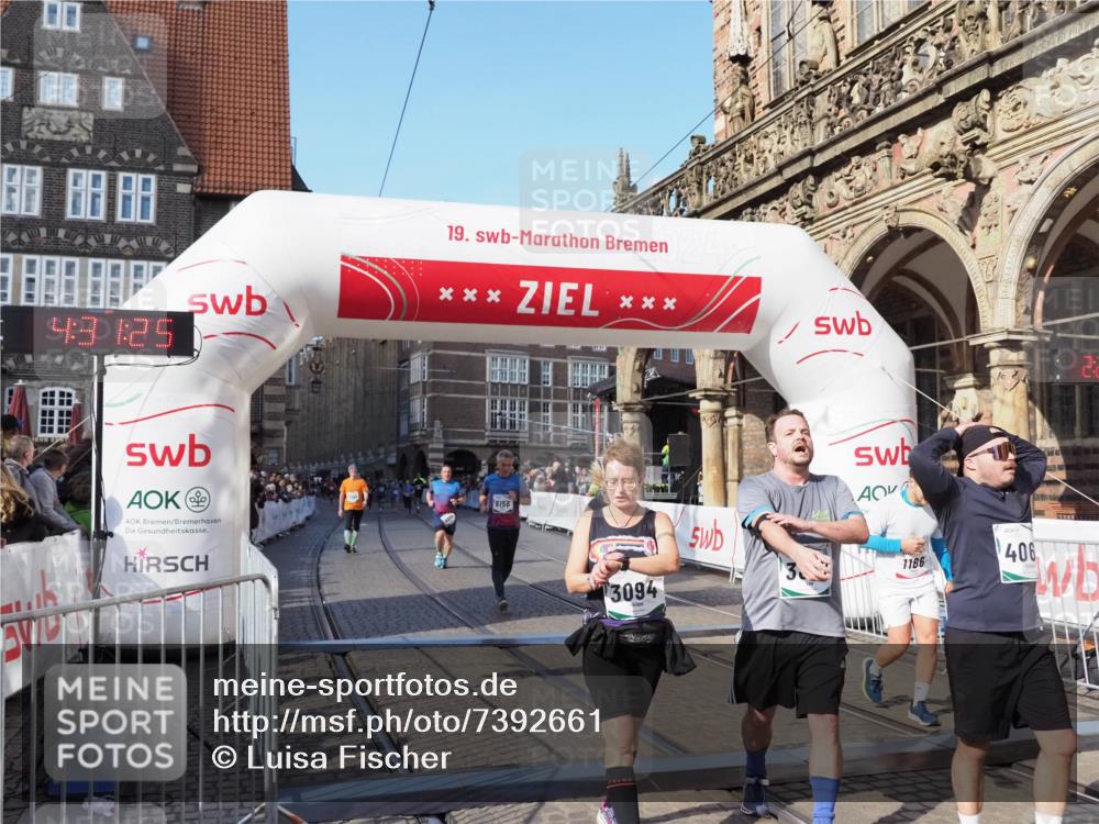06.10.2024 - 19. swb-Marathon Bremen Luisa Fischer http://msf.ph/oto/7392661 06.10.2024 14:01:25 Ziel 832, 1166, 2056, 2760, 3094, 3310, 3877, 6156 meine-sportfotos.de
