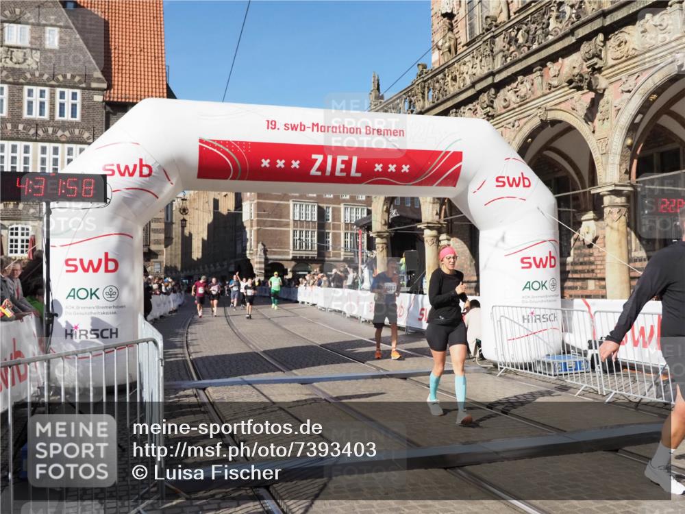 06.10.2024 - 19. swb-Marathon Bremen Luisa Fischer http://msf.ph/oto/7393403 06.10.2024 14:01:58 Ziel 1616, 3659, 4825, 5003, 6178, 6977 meine-sportfotos.de