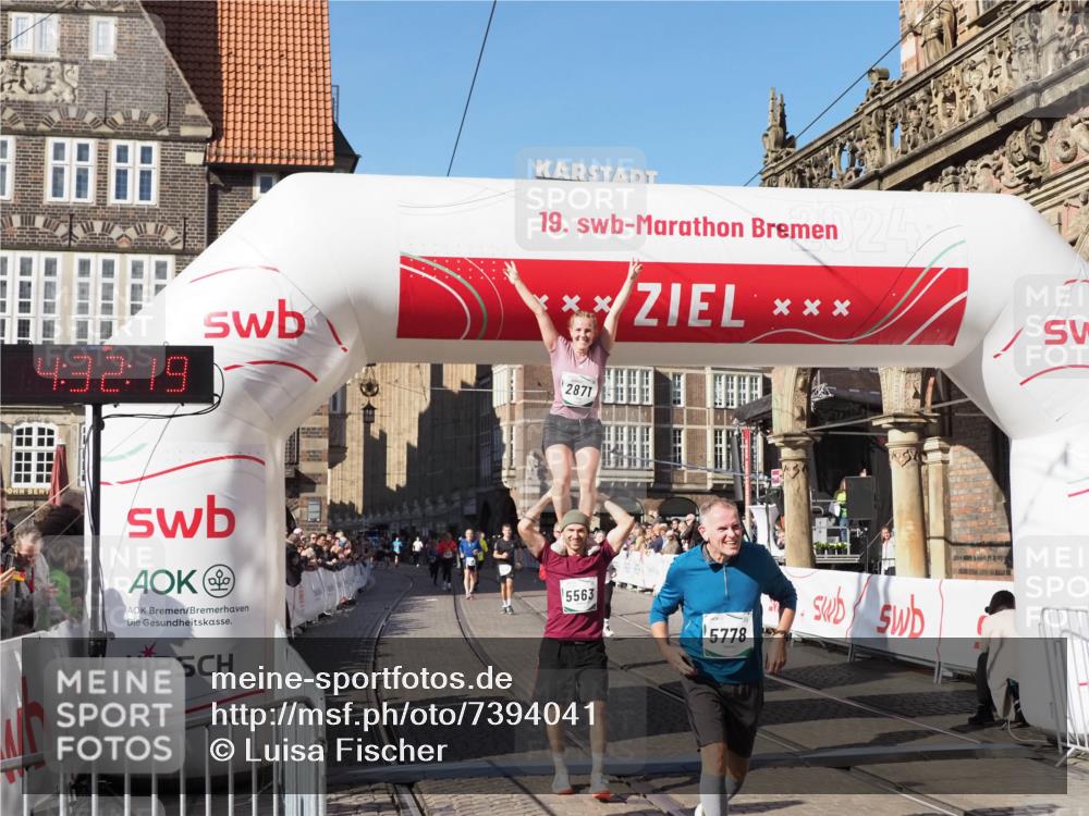 06.10.2024 - 19. swb-Marathon Bremen Luisa Fischer http://msf.ph/oto/7394041 06.10.2024 14:02:19 Ziel 311, 974, 2027, 3742, 4341, 4343, 4746, 5563, 5778, 6291 meine-sportfotos.de