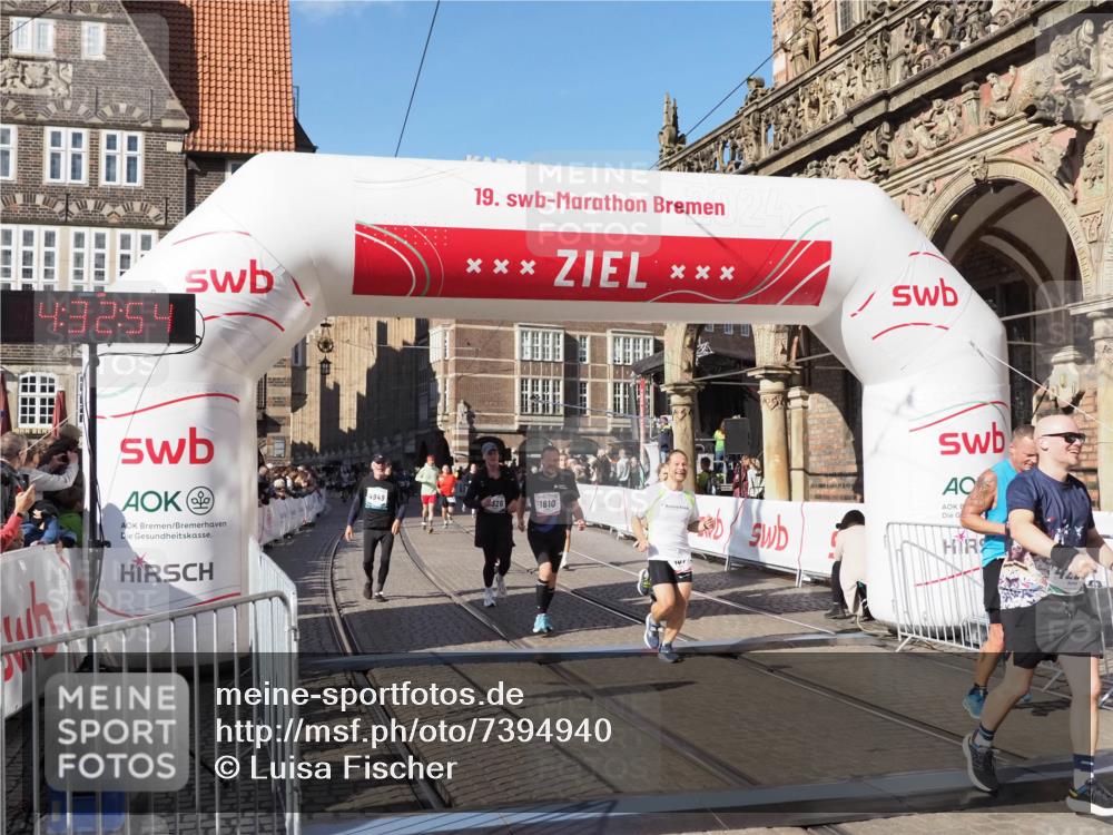 06.10.2024 - 19. swb-Marathon Bremen Luisa Fischer http://msf.ph/oto/7394940 06.10.2024 14:02:54 Ziel 152, 167, 1610, 3002, 4199, 4220, 4326, 4949, 5586, 5597, 5826, 6279 meine-sportfotos.de
