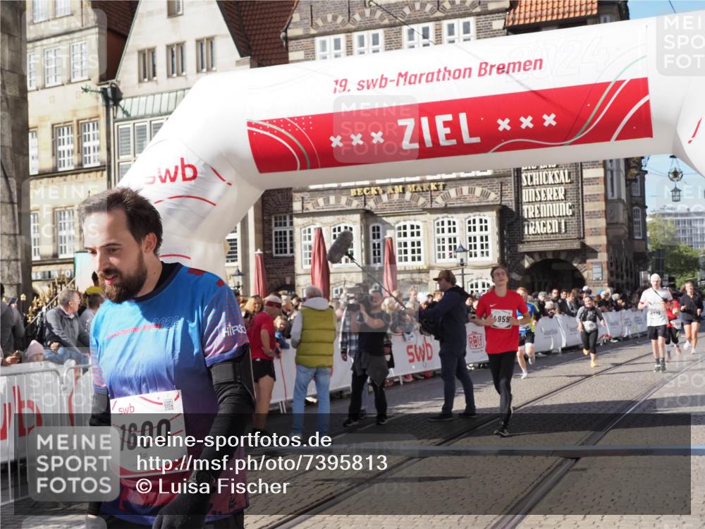 06.10.2024 - 19. swb-Marathon Bremen Luisa Fischer http://msf.ph/oto/7395813 06.10.2024 14:03:44 Ziel 961, 1213, 1600, 3025, 3841, 4132, 4250, 4959, 5269, 5579 meine-sportfotos.de