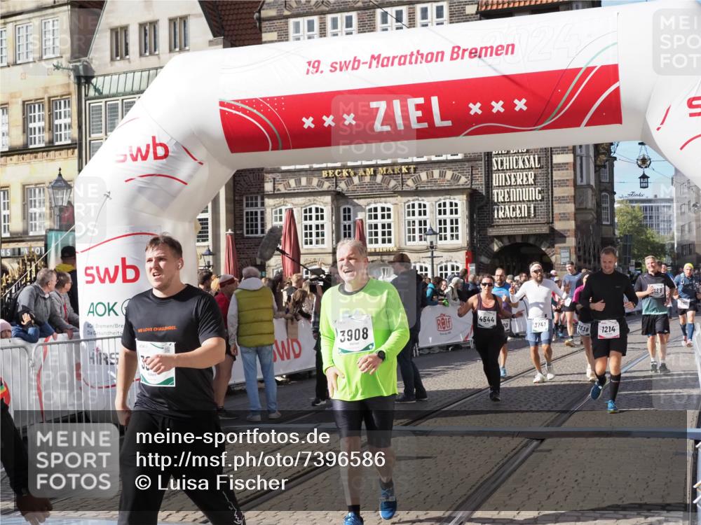 06.10.2024 - 19. swb-Marathon Bremen Luisa Fischer http://msf.ph/oto/7396586 06.10.2024 14:04:12 Ziel 661, 1214, 2189, 2612, 2745, 2838, 2896, 3741, 3908, 3952, 3953, 3978, 4392, 4544, 4639, 4720, 5479 meine-sportfotos.de