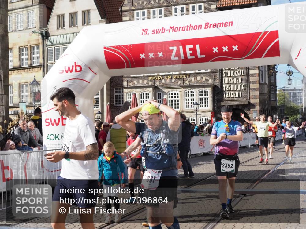 06.10.2024 - 19. swb-Marathon Bremen Luisa Fischer http://msf.ph/oto/7396864 06.10.2024 14:04:21 Ziel 467, 661, 2189, 2352, 2387, 2612, 2745, 2766, 3952, 3953, 3964, 4392, 5206, 6485 meine-sportfotos.de