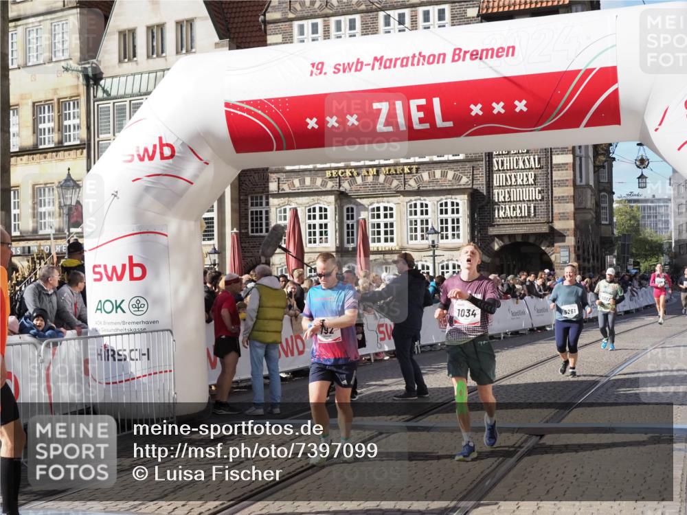 06.10.2024 - 19. swb-Marathon Bremen Luisa Fischer http://msf.ph/oto/7397099 06.10.2024 14:04:31 Ziel 792, 1034, 2387, 3964, 5261, 5680, 6002 meine-sportfotos.de