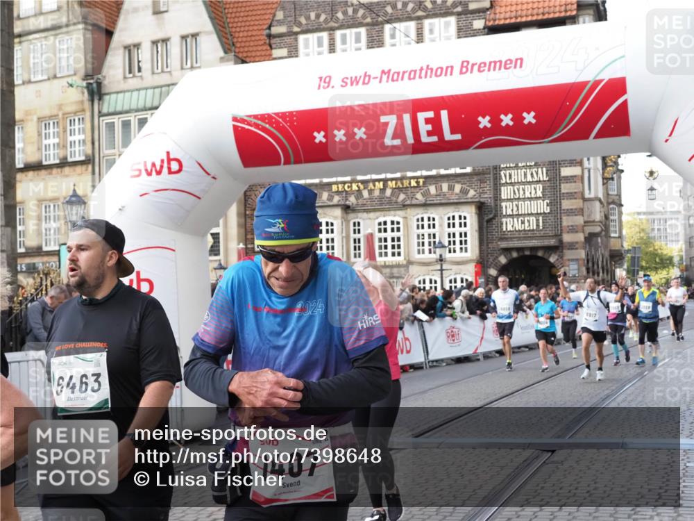06.10.2024 - 19. swb-Marathon Bremen Luisa Fischer http://msf.ph/oto/7398648 06.10.2024 14:05:30 Ziel 750, 1161, 1407, 2072, 2133, 2563, 2681, 2868, 2869, 4081, 5204, 6343, 6463, 6497, 6659, 6851, 6917 meine-sportfotos.de