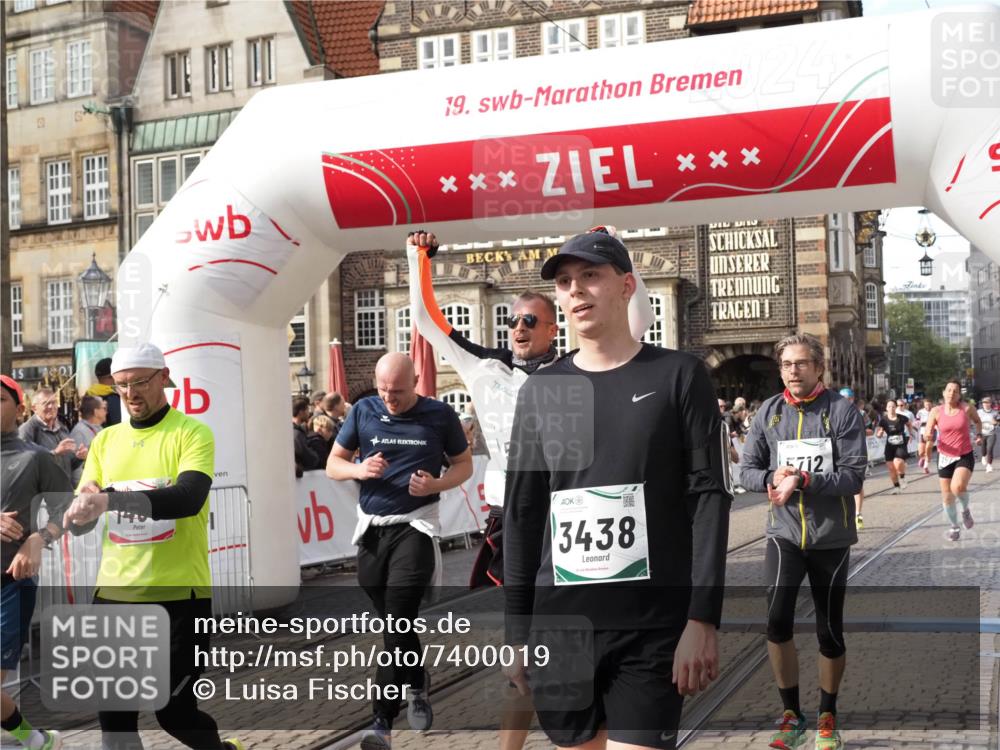 06.10.2024 - 19. swb-Marathon Bremen Luisa Fischer http://msf.ph/oto/7400019 06.10.2024 14:06:18 Ziel 1037, 1193, 1483, 2291, 2572, 2761, 3096, 3438, 3574, 3640, 4367, 4488, 4504, 5378, 5710, 5712, 5964, 5992, 5993, 6057, 6059, 6304 meine-sportfotos.de