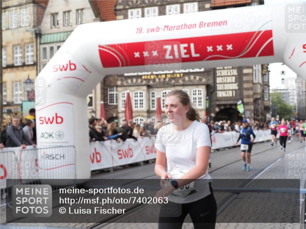 06.10.2024 - 19. swb-Marathon Bremen Luisa Fischer http://msf.ph/oto/7402063 06.10.2024 14:07:24 Ziel 325, 2193, 2250, 2426, 3302, 3784, 5279, 5444, 6392, 6656 meine-sportfotos.de