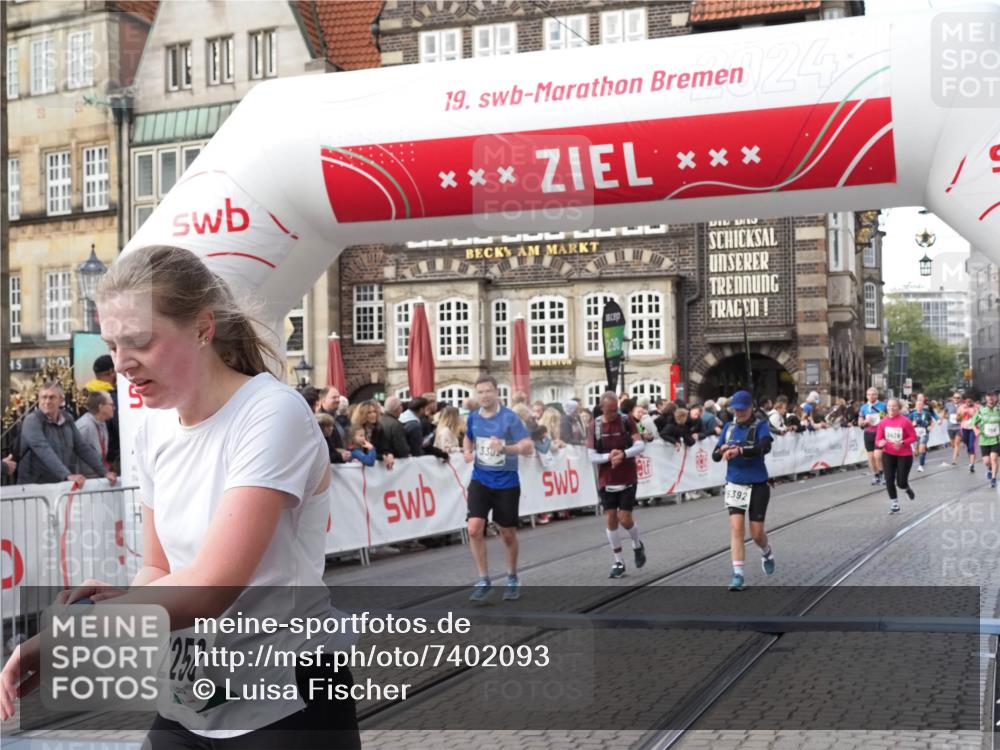 06.10.2024 - 19. swb-Marathon Bremen Luisa Fischer http://msf.ph/oto/7402093 06.10.2024 14:07:25 Ziel 325, 756, 758, 2193, 2250, 2426, 3302, 3784, 5279, 5444, 6392, 6656 meine-sportfotos.de