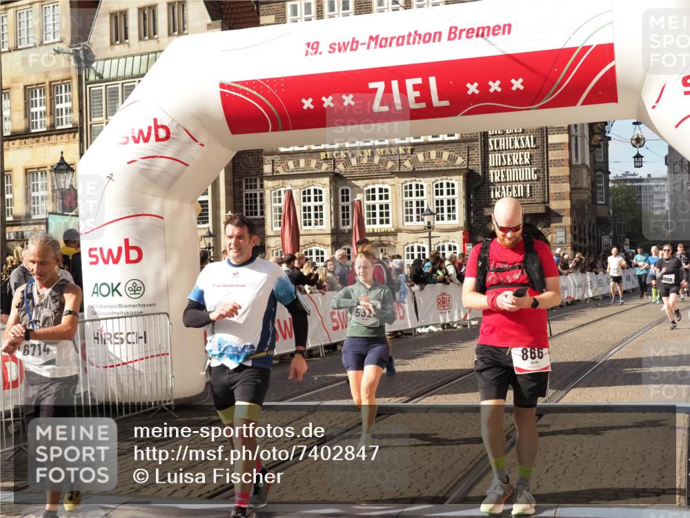 06.10.2024 - 19. swb-Marathon Bremen Luisa Fischer http://msf.ph/oto/7402847 06.10.2024 14:07:55 Ziel 866, 3118, 3715, 4459, 4513, 5249, 5321, 6714 meine-sportfotos.de