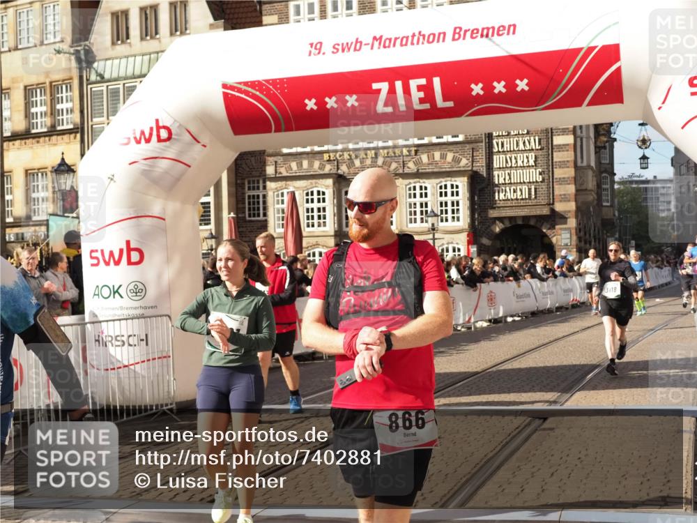 06.10.2024 - 19. swb-Marathon Bremen Luisa Fischer http://msf.ph/oto/7402881 06.10.2024 14:07:57 Ziel 866, 887, 3118, 3553, 3715, 4459, 4513, 5321, 6714 meine-sportfotos.de