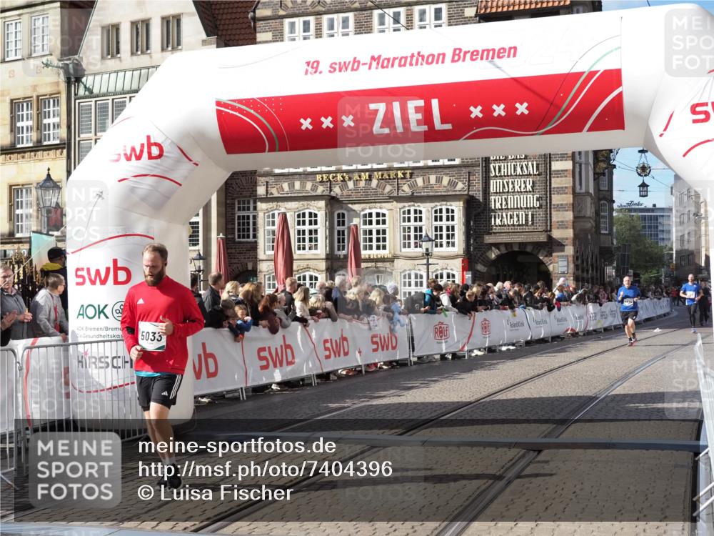 06.10.2024 - 19. swb-Marathon Bremen Luisa Fischer http://msf.ph/oto/7404396 06.10.2024 14:08:38 Ziel 4634, 5033 meine-sportfotos.de