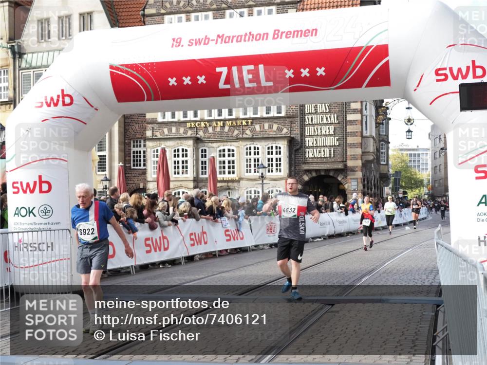 06.10.2024 - 19. swb-Marathon Bremen Luisa Fischer http://msf.ph/oto/7406121 06.10.2024 14:09:19 Ziel 502, 3323, 4832, 5519, 6539, 6922 meine-sportfotos.de