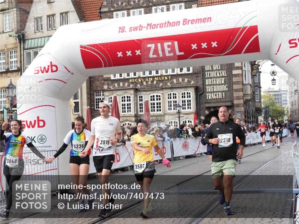 06.10.2024 - 19. swb-Marathon Bremen Luisa Fischer http://msf.ph/oto/7407473 06.10.2024 14:09:43 Ziel 1262, 2218, 3717, 3848, 3915, 3986, 4511, 4992, 5236 meine-sportfotos.de