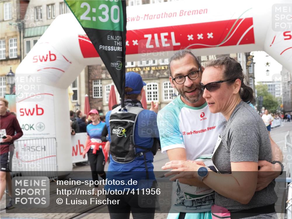 06.10.2024 - 19. swb-Marathon Bremen Luisa Fischer http://msf.ph/oto/7411956 06.10.2024 14:11:22 Ziel 1473, 1481, 1672, 2790, 4516, 6356, 6624 meine-sportfotos.de