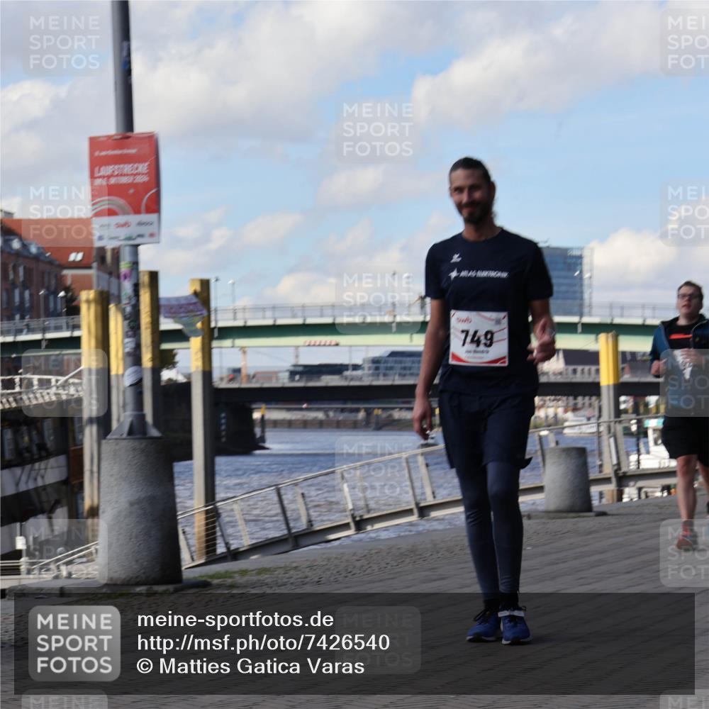 06.10.2024 - 19. swb-Marathon Bremen Matties Gatica Varas http://msf.ph/oto/7426540 06.10.2024 13:54:16 Laufen 749 meine-sportfotos.de